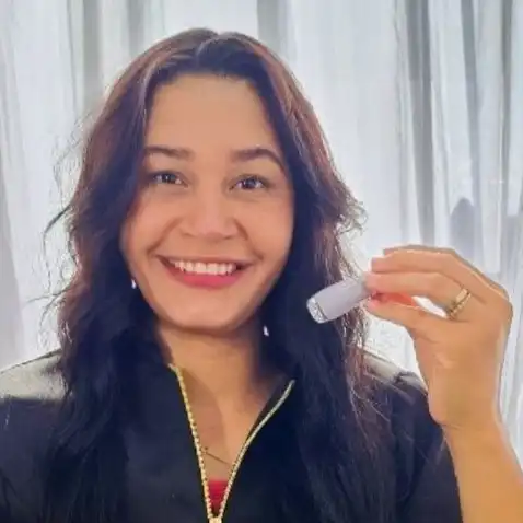 Ellayny, Manicure em Unaí MG